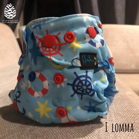 Nyhet! I Lomma™ - Nyfødt/Small - Gone Sailing - UnikumBLEIA tøybleier